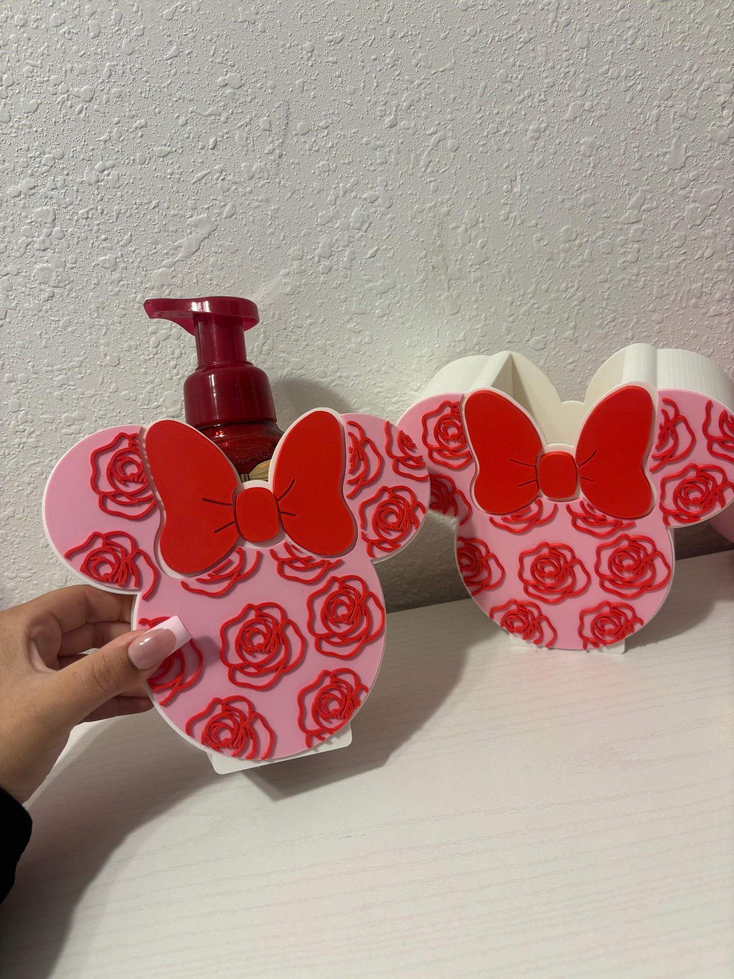 Valentine’s Day rose soap holder