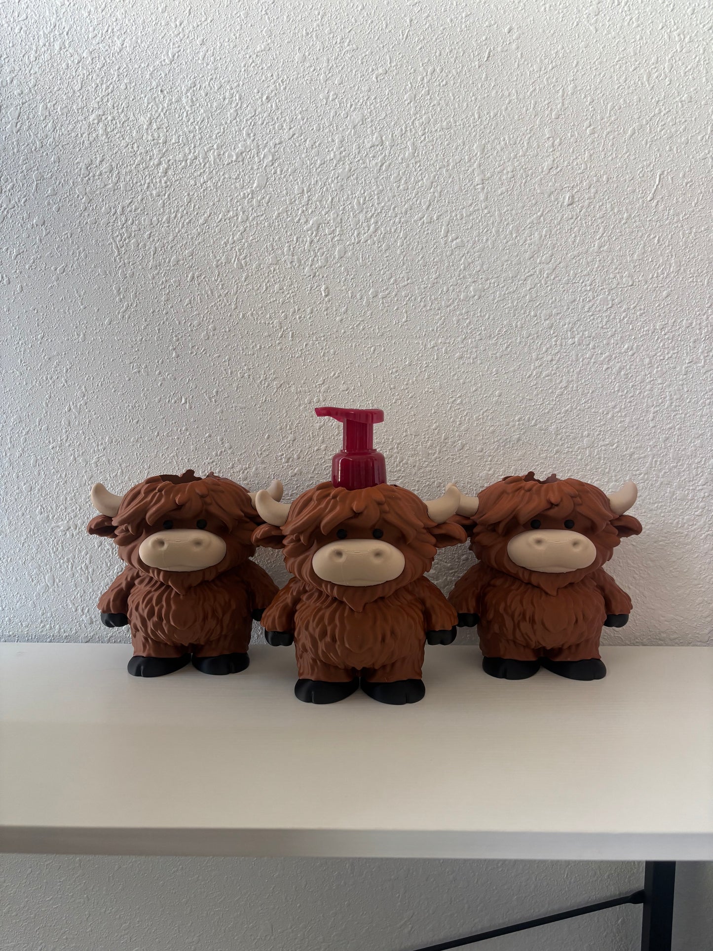 Highland cow soap holder