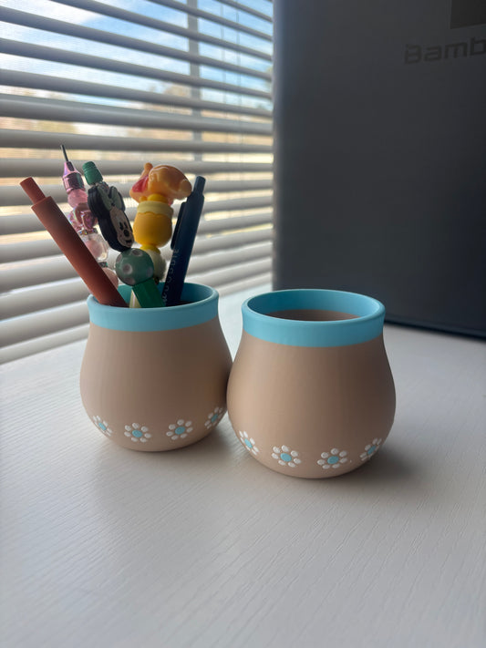 Jarrito pen holder