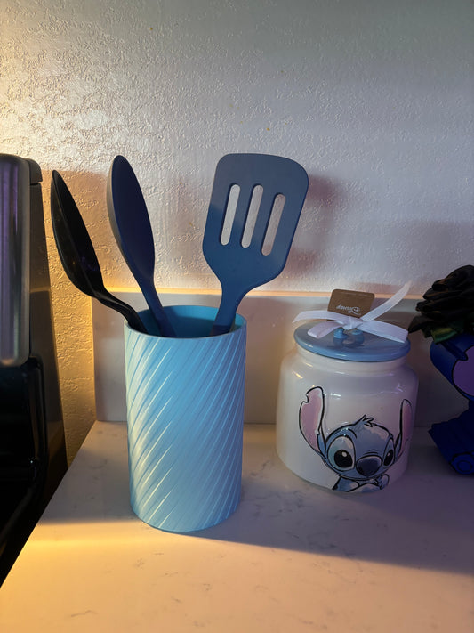 Utensil holder