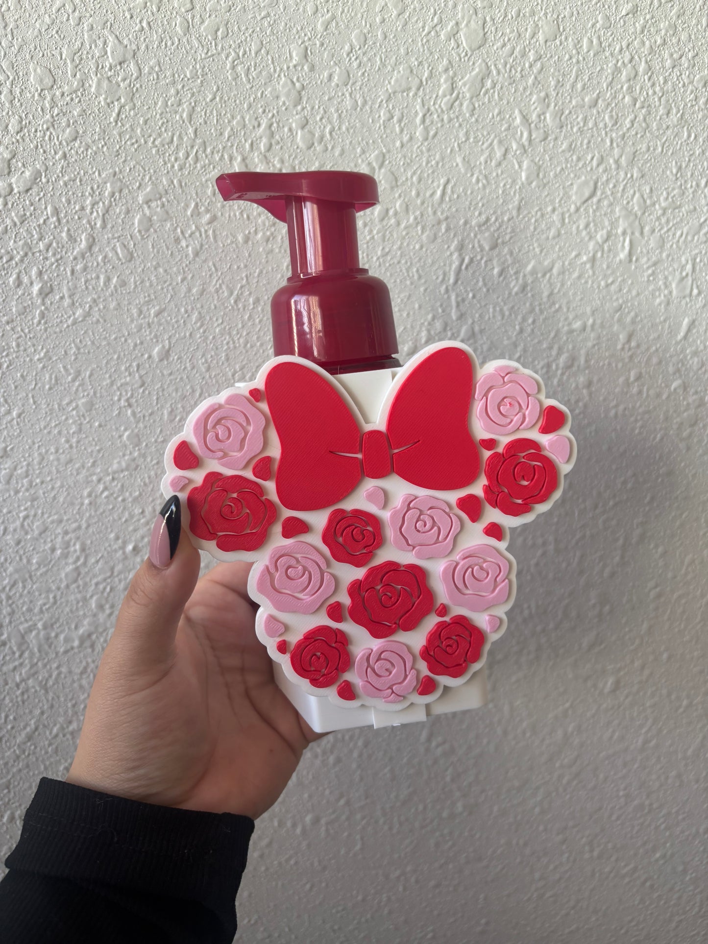 Valentines Minnie Mouse soap holder