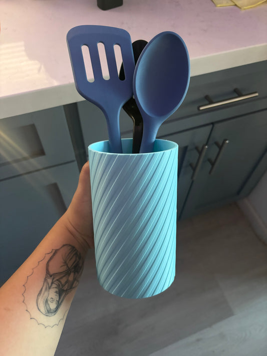 Utensil holder