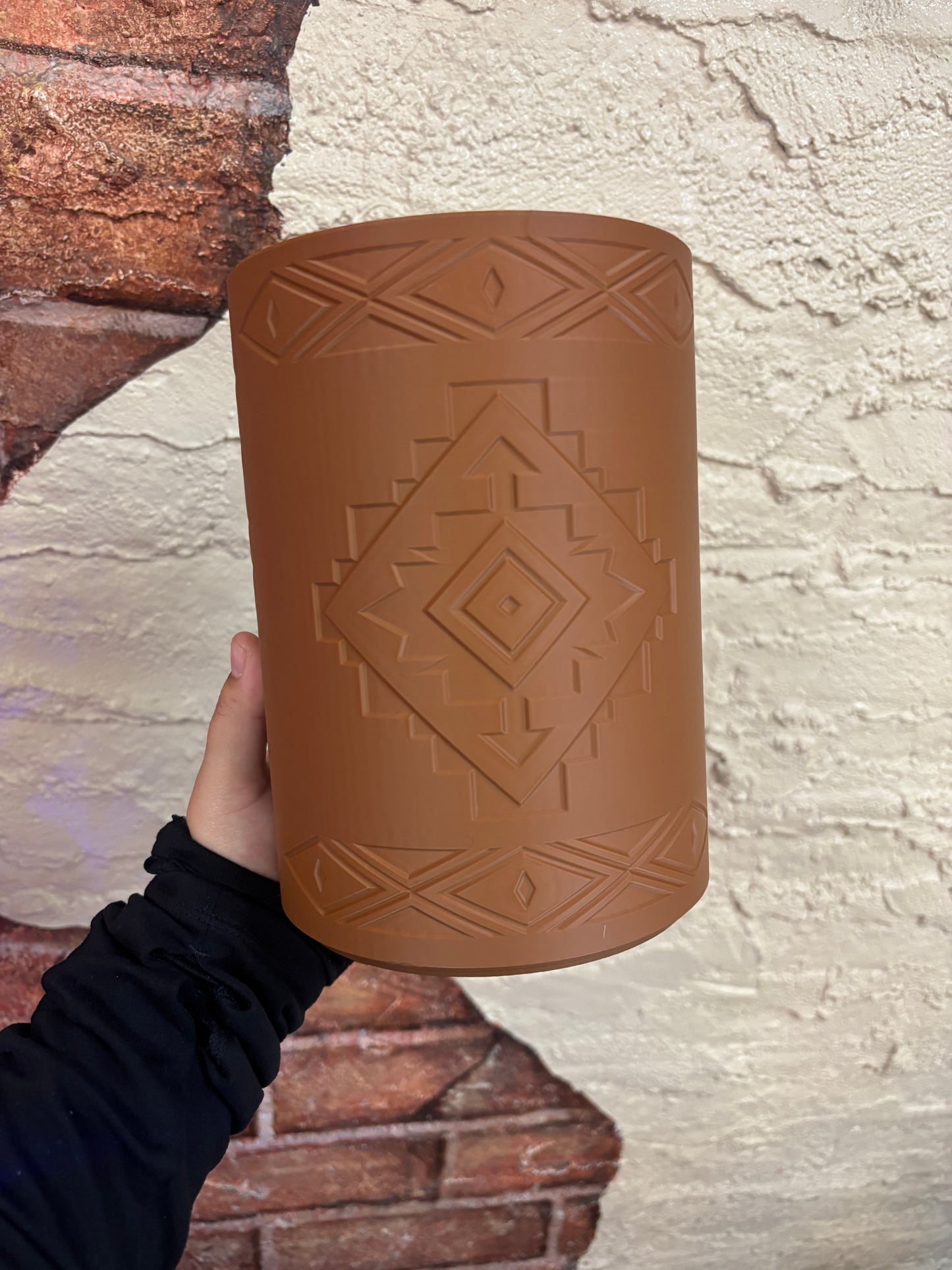 Native utensils holder