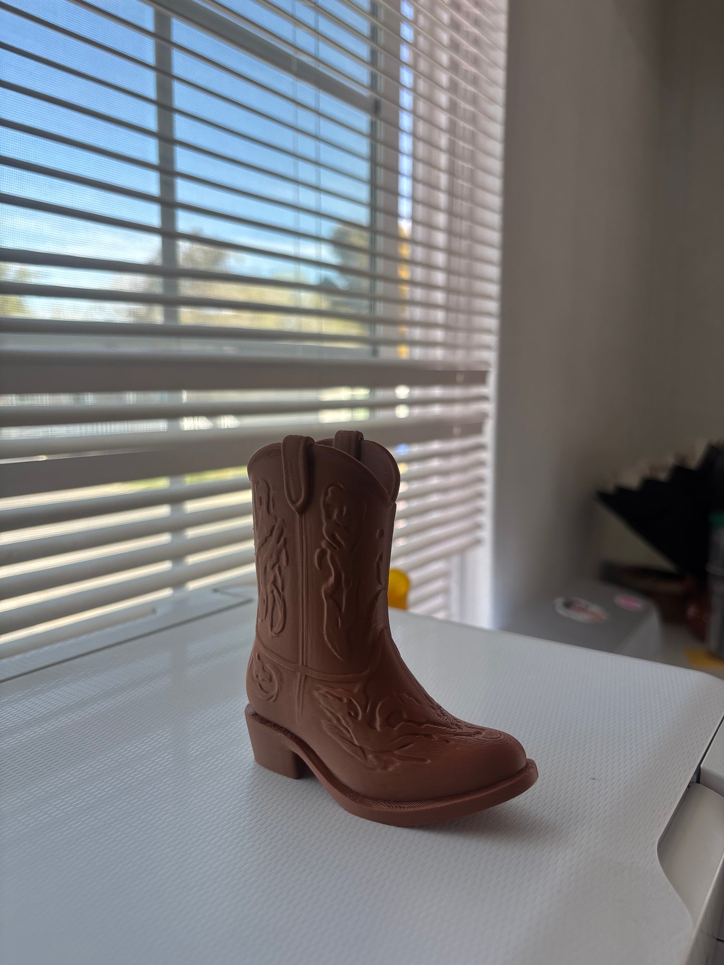 Western boot pen holder