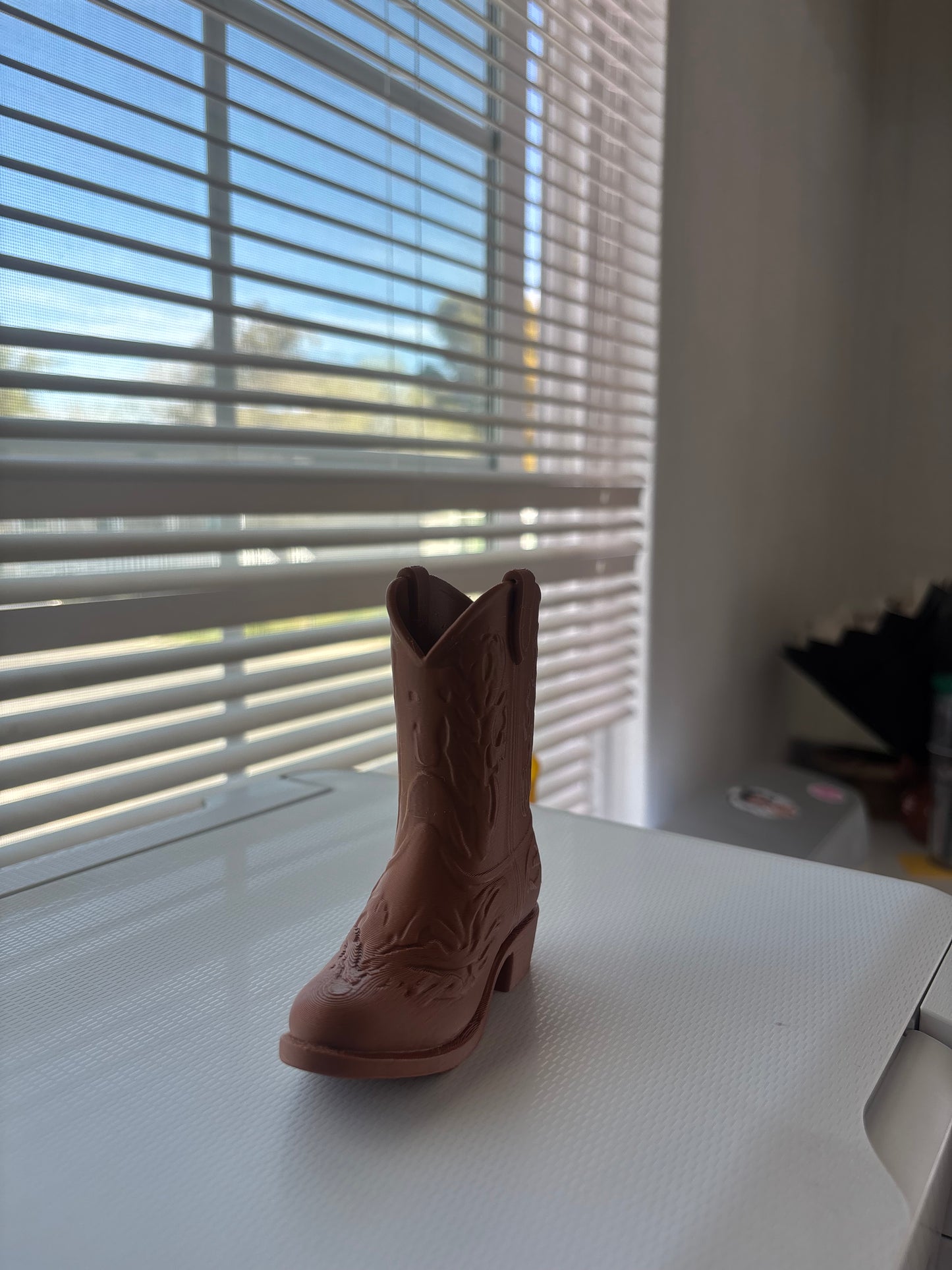 Western boot pen holder