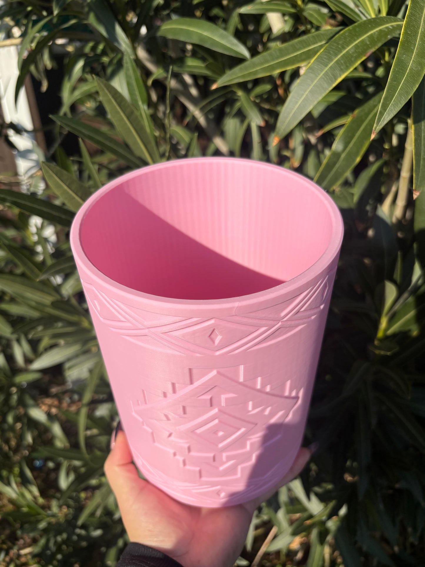 Native utensils holder